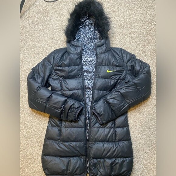 Reversible Nike women’s jacket with fur hood - Picture 1 of 4